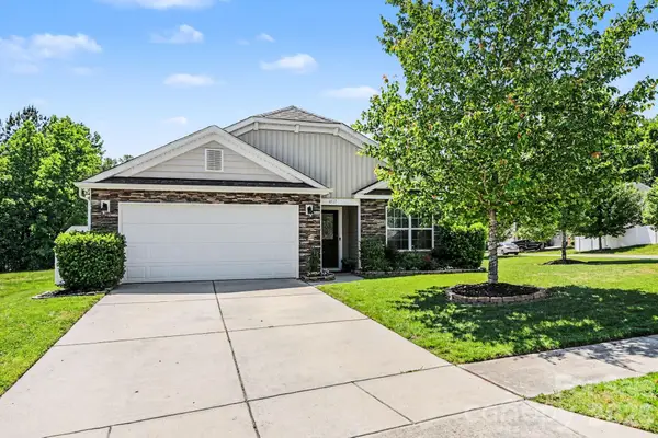 4727 Mcclure Road, Charlotte, NC 28216