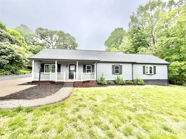 1586 Kenlane Drive, Hickory, NC 28601