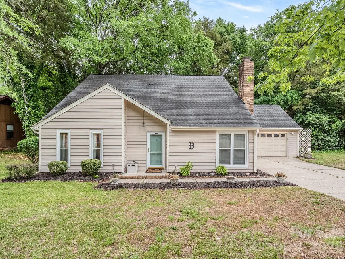 11707 Park Road, Charlotte, NC 28226 - #1