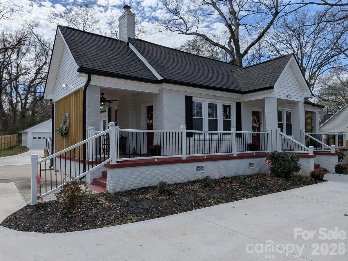 933 W Warren Street, Shelby, NC 28150 - #1