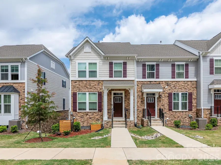 9420 Mallard Mills Drive, Charlotte, NC 28262 - #2