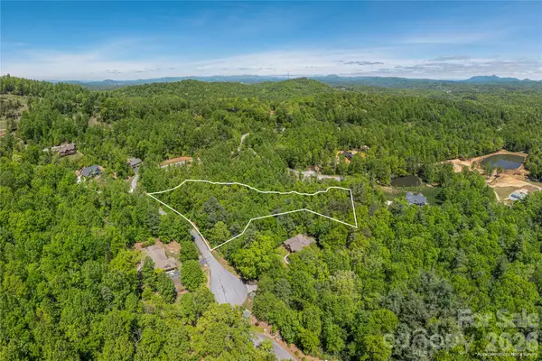 305 Freedom Trail Court, Zirconia, NC 28790