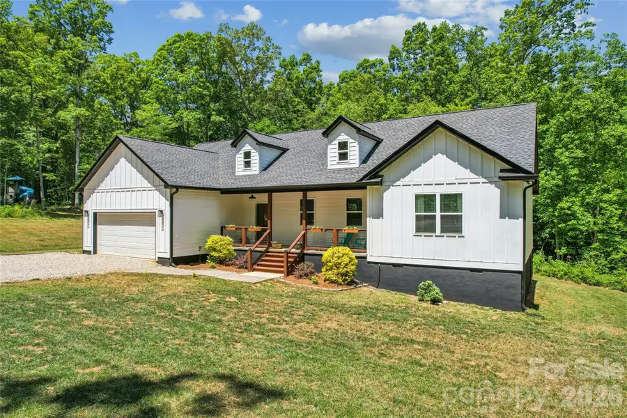 305 Robinson Avenue, Mount Holly, NC 28120 - #2