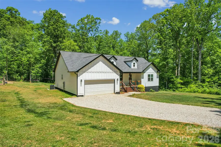 305 Robinson Avenue, Mount Holly, NC 28120 - #3