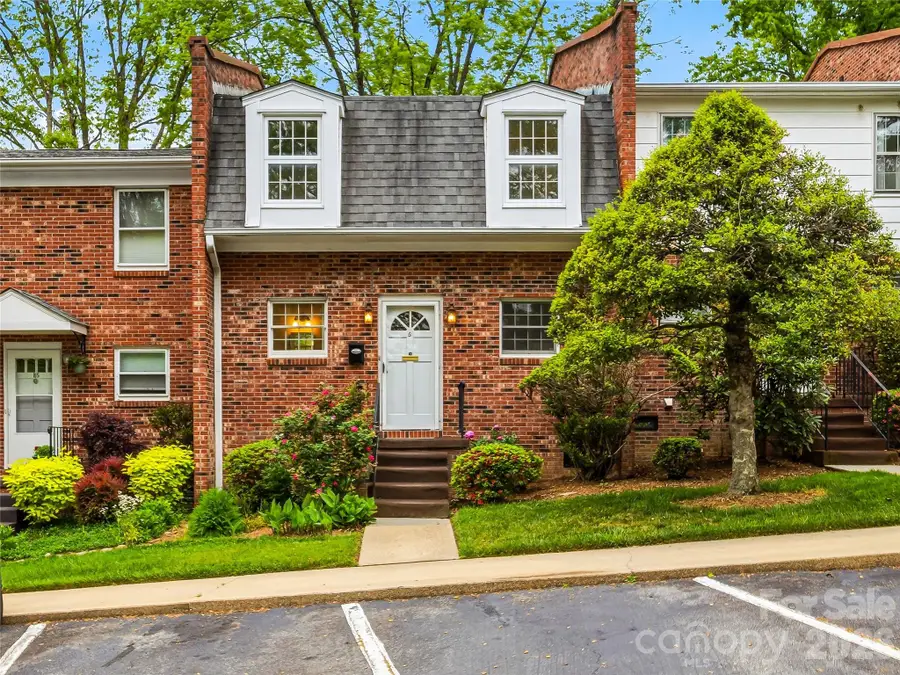 1409 Kensington Road #B6, Hendersonville, NC 28791 - #2