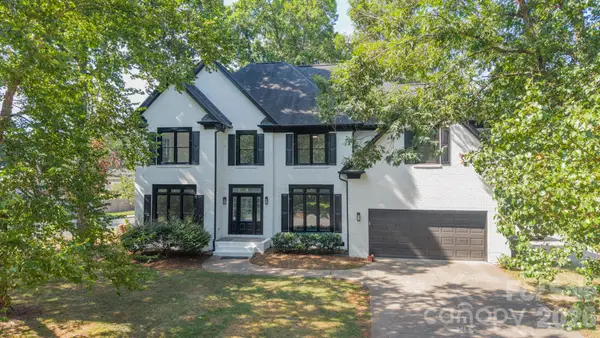 11550 Falling Leaves Drive, Charlotte, NC 28277