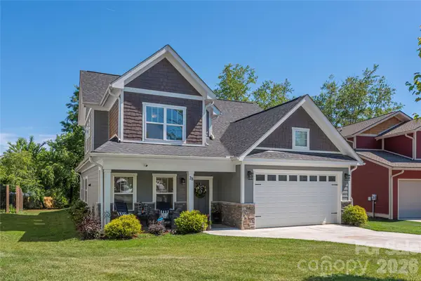 28 Reagan Run Court, Arden, NC 28704