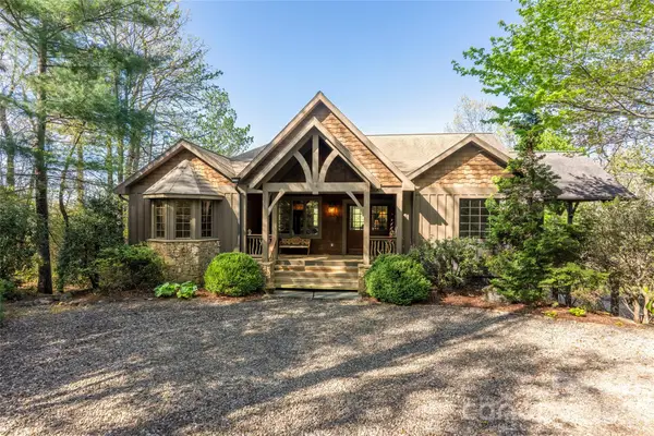 601 Hawk Mountain Road, Lake Toxaway, NC 28747