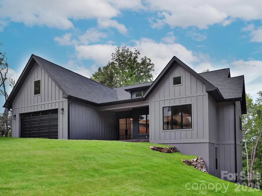 18 Erin Glen Court, Fairview, NC 28730 - #3