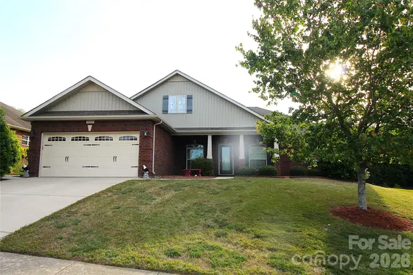 2425 Winnsford Lane, Gastonia, NC 28056