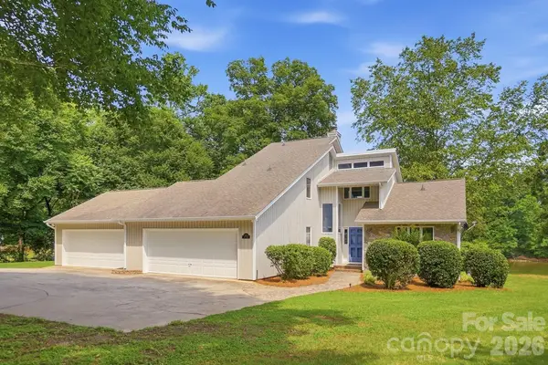 204 Bay Shore Drive, Belmont, NC 28012