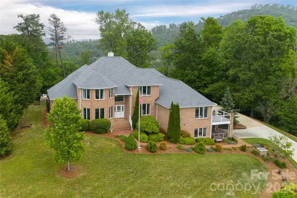 153 Mills Place, Asheville, NC 28804