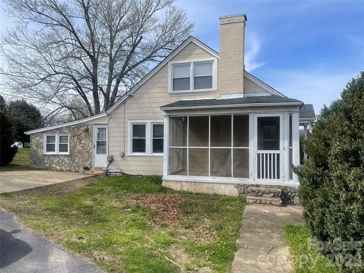 2490 Connelly Springs Road, Granite Falls, NC 28630 - #1