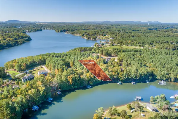6128 Plantation Pointe Drive #70, Granite Falls, NC 28630