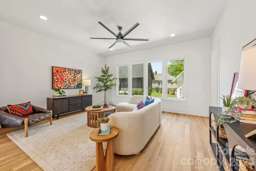 2026 Washington Avenue, Charlotte, NC 28216 - #2