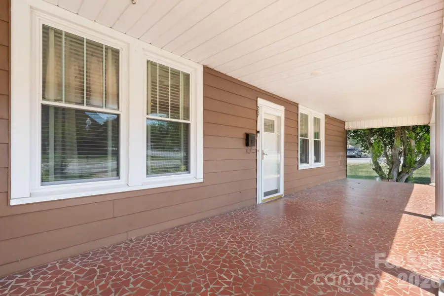 207 W Main Street, Maiden, NC 28650 - #3