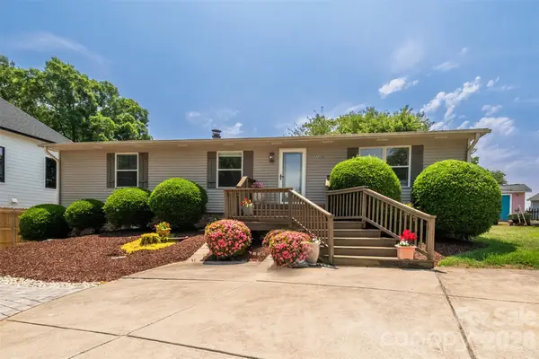 21205 Rio Oro Drive, Cornelius, NC 28031