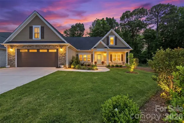 2109 6th Street Nw, Hickory, NC 28601