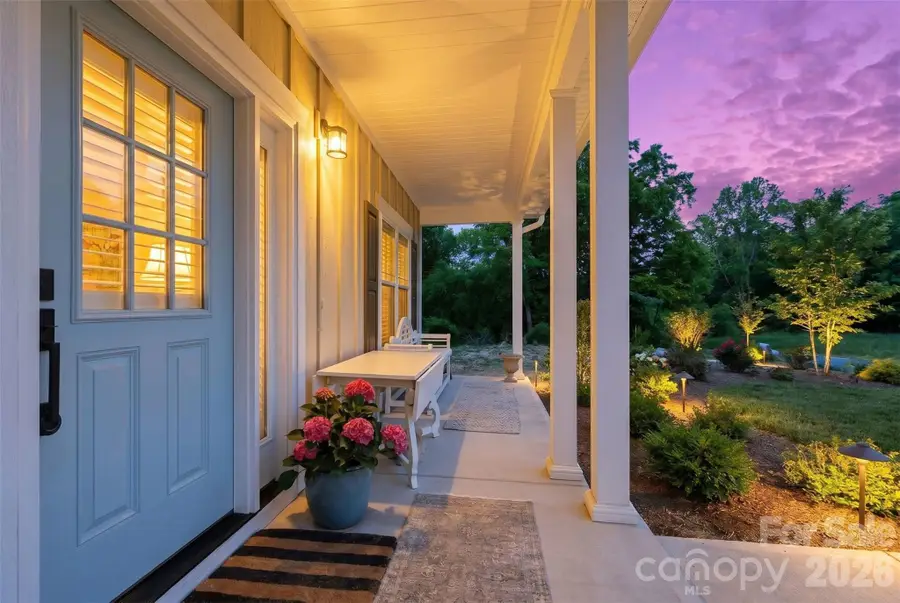 2109 6th Street Nw, Hickory, NC 28601 - #2