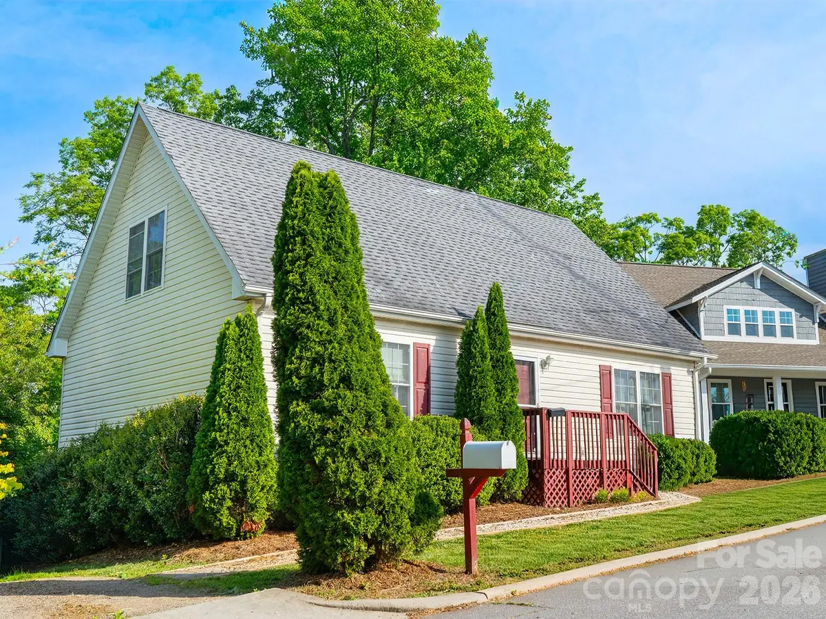 206 Courtland Place, Asheville, NC 28801 - #1