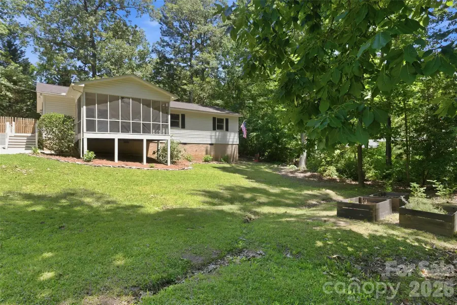 609 Davis Street, Lancaster, SC 29720 - #2