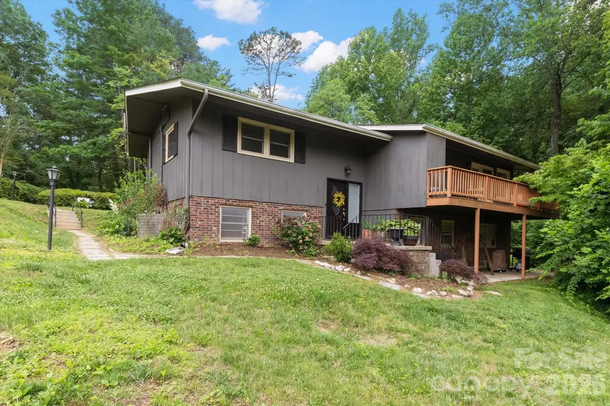 132 E Whisperwood Circle, Hendersonville, NC 28791 - #1