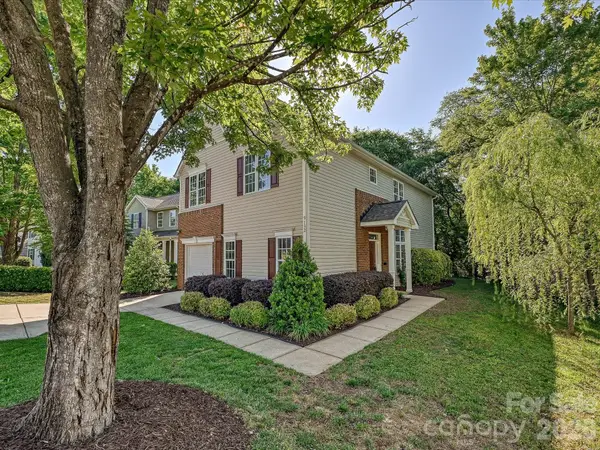 9132 Royal Highlands Court, Charlotte, NC 28277