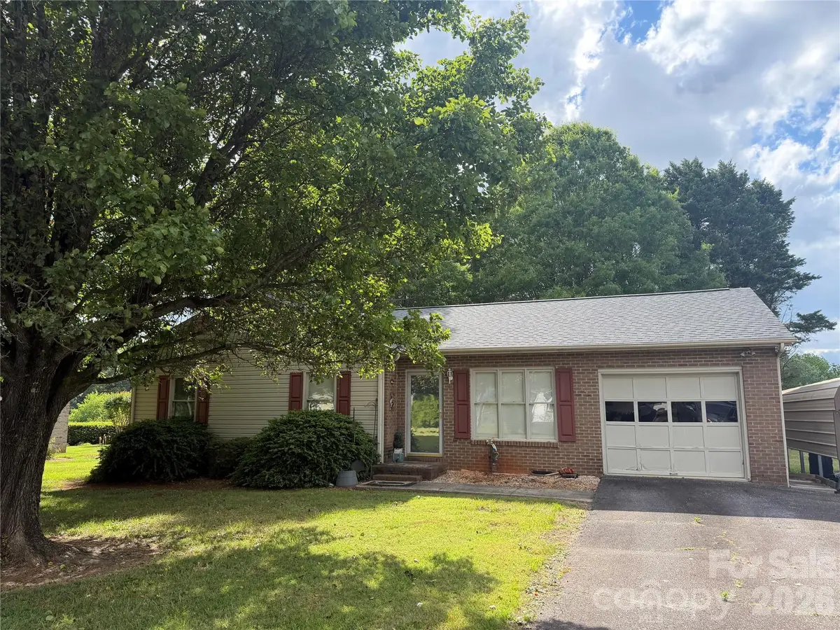 4445 Sulphur Springs Road Ne, Hickory, NC 28601 - #1