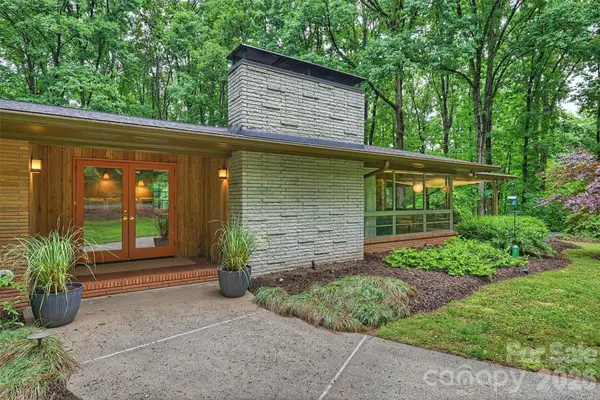 1916 Fair Forest Drive, Matthews, NC 28105