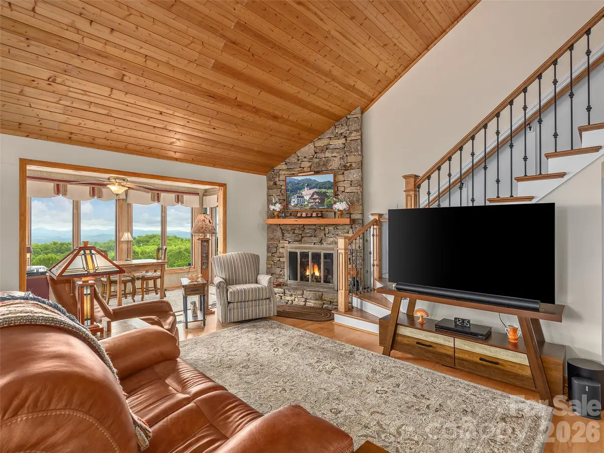 503 Fleetwood Plaza, Laurel Park, NC 28739 - #1