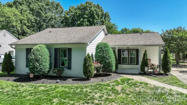 8831 Gamesford Drive #74, Charlotte, NC 28277