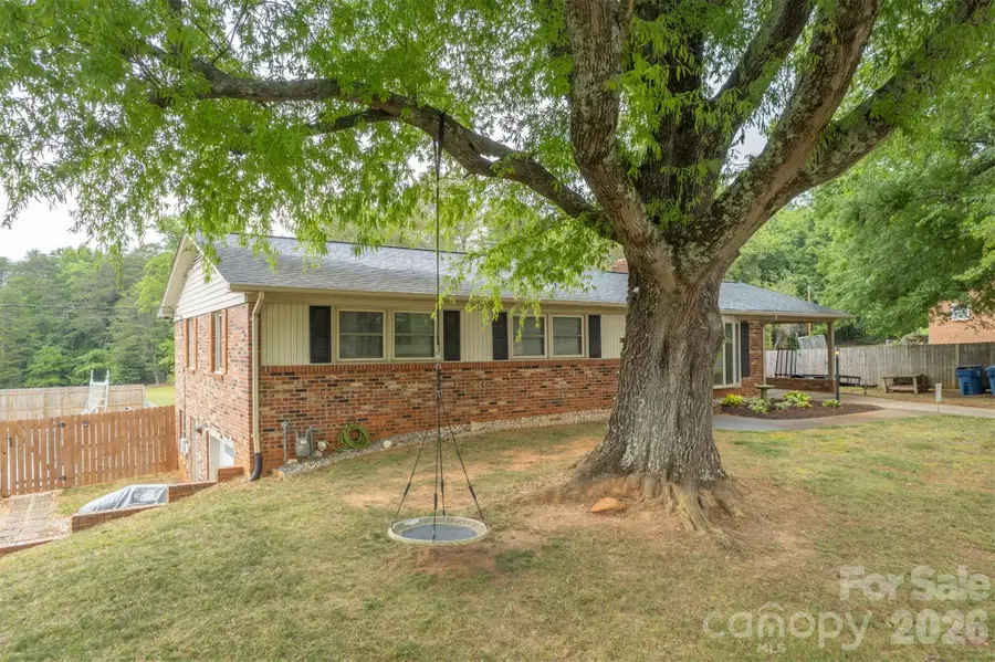 5460 Clover Street, Hickory, NC 28602 - #3