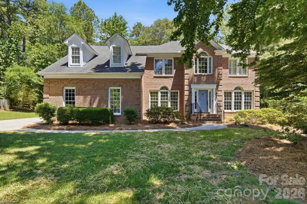 4432 Mountain Cove Drive, Charlotte, NC 28216