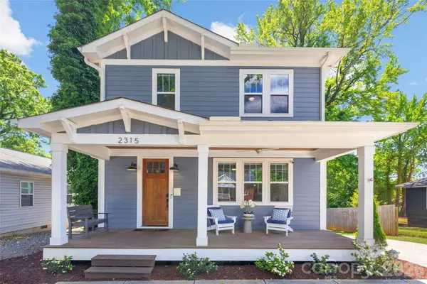 2315 Dundeen Street, Charlotte, NC 28216