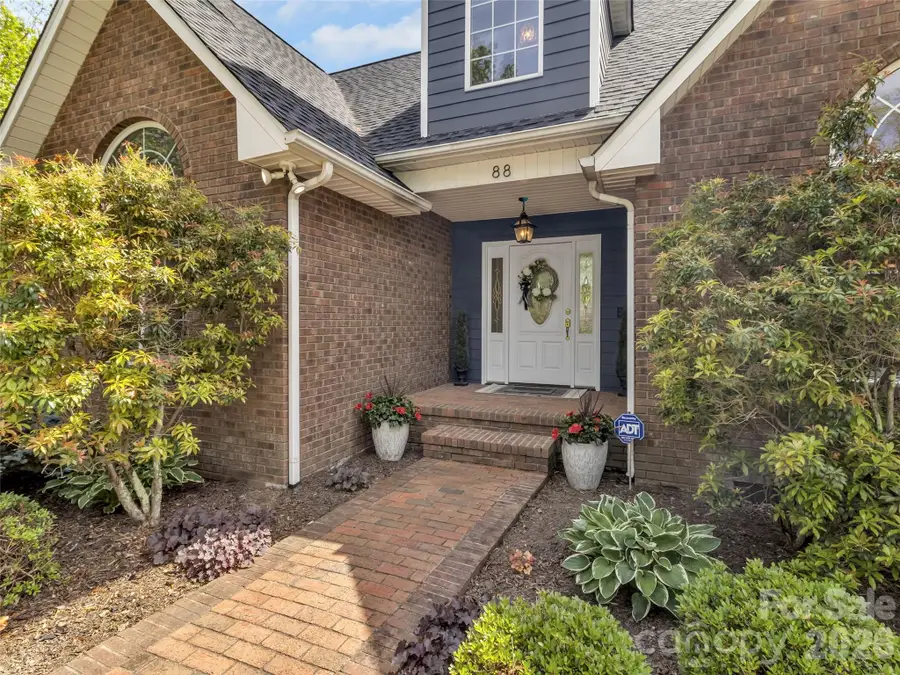 88 Adams Drive, Clyde, NC 28721 - #2