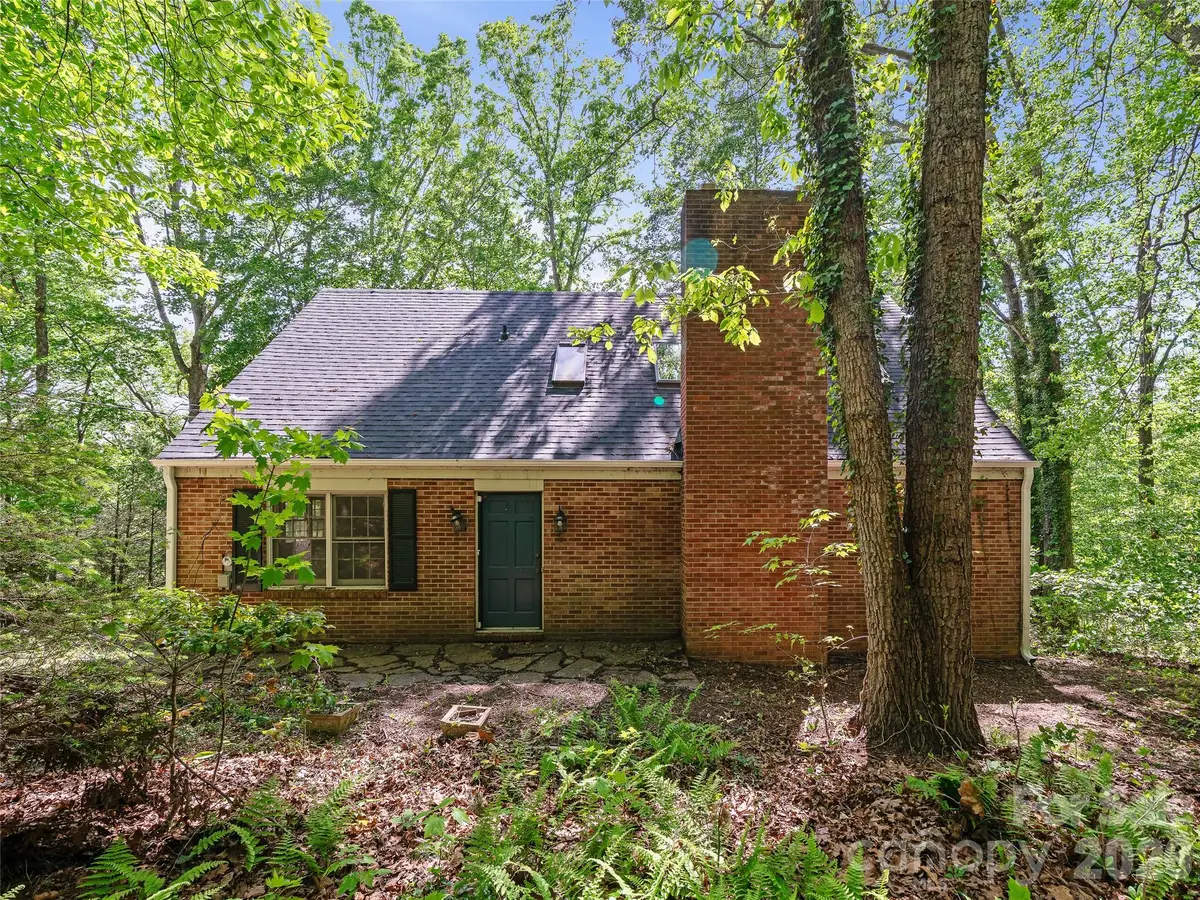 639 Hunter Street, Burnsville, NC 28714 - #1