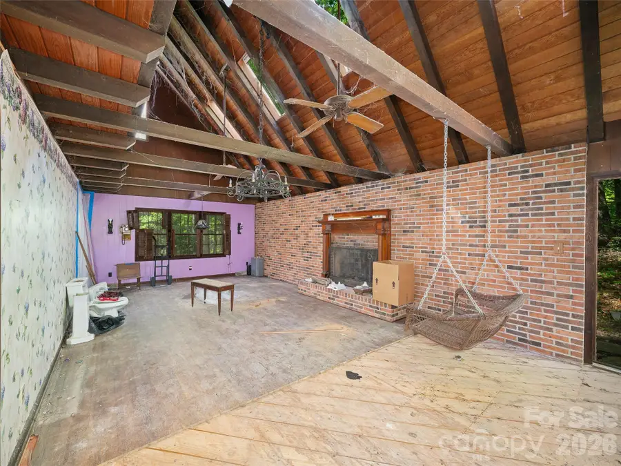 639 Hunter Street, Burnsville, NC 28714 - #3