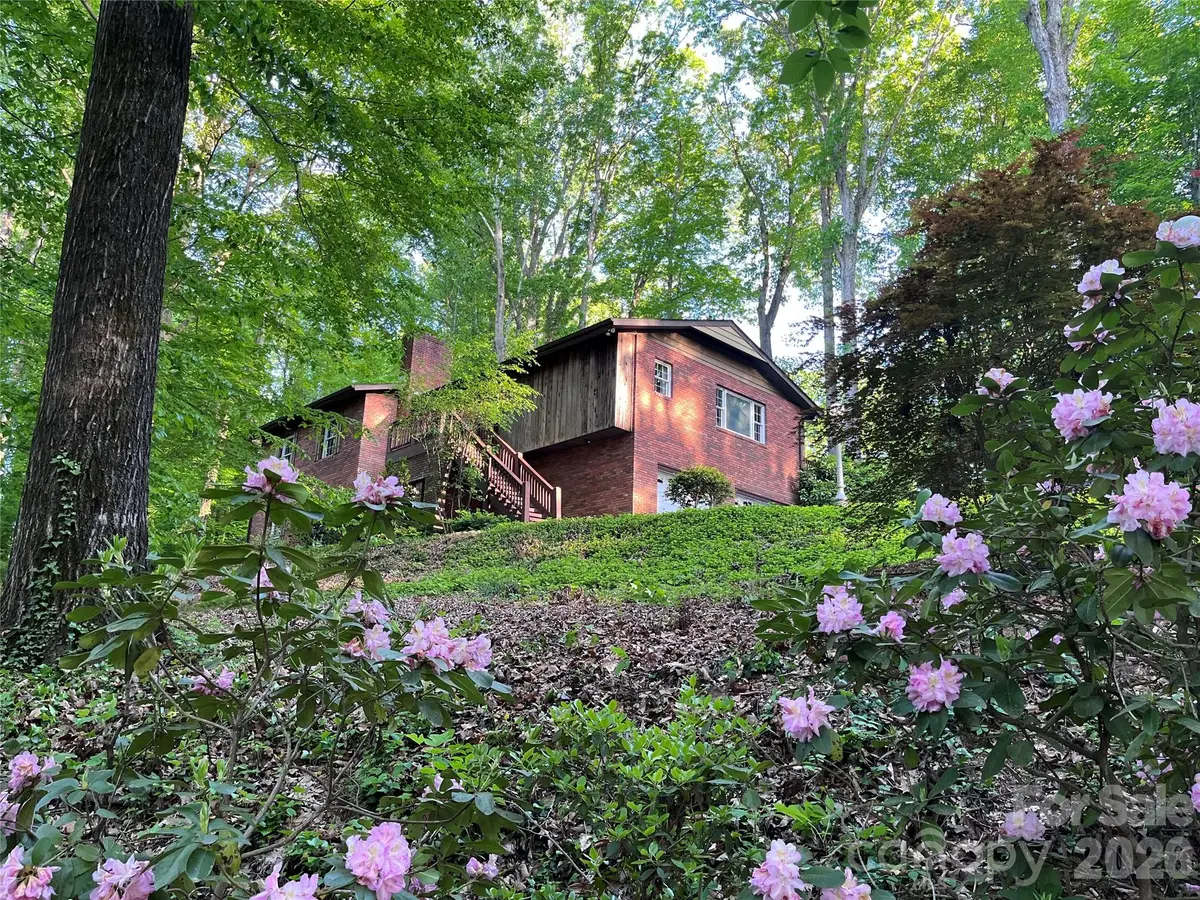 231 Davis Drive, Morganton, NC 28655 - #1