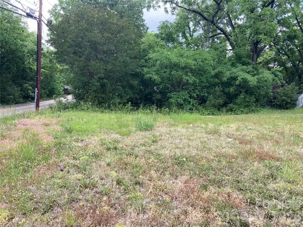 610 S Yadkin Avenue S, Spencer, NC 28159