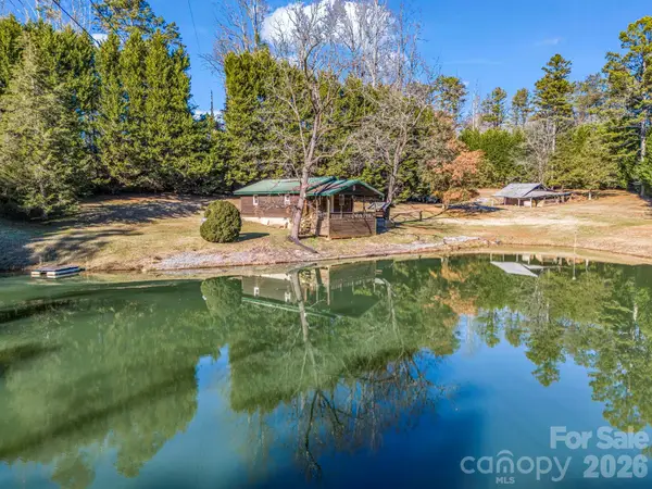 650 Smith Waldrop Road, Columbus, NC 28722