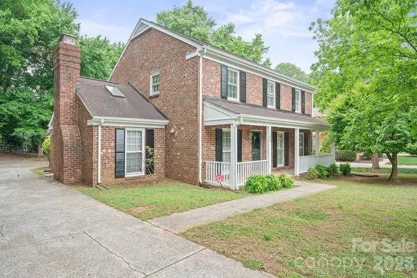 1122 Berry Ridge Road, Charlotte, NC 28270