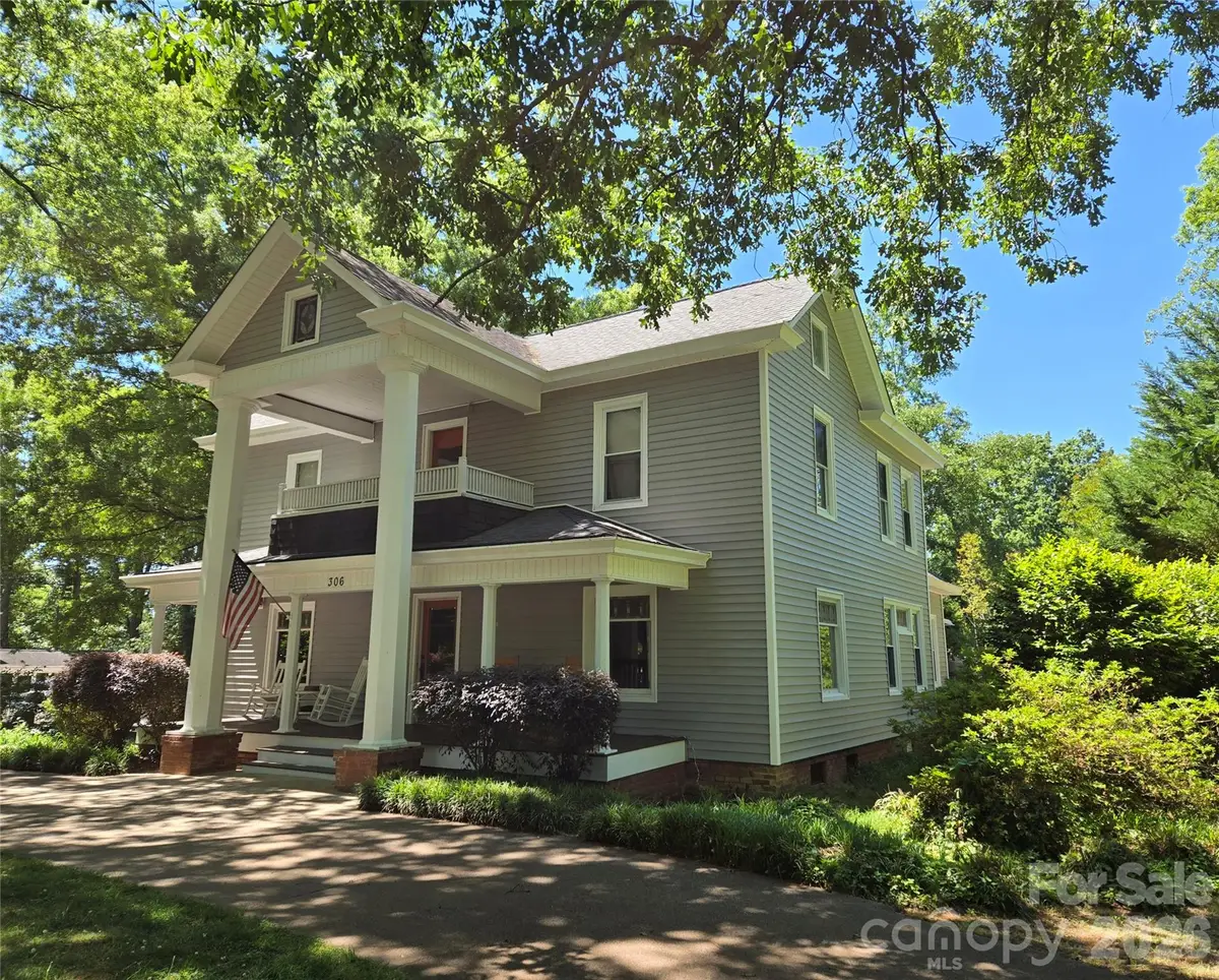 306 W Old Post Road, Cherryville, NC 28021 - #1