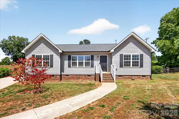 1511 Abbey Court, Belmont, NC 28012