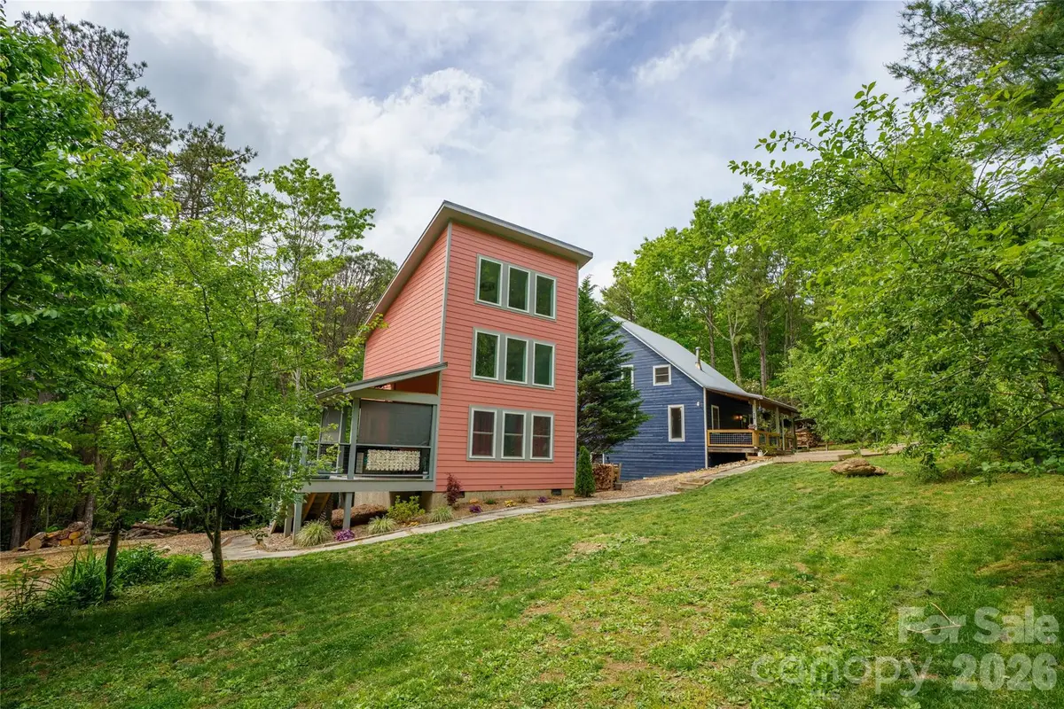 14 Locust Street, Black Mountain, NC 28711 - #1