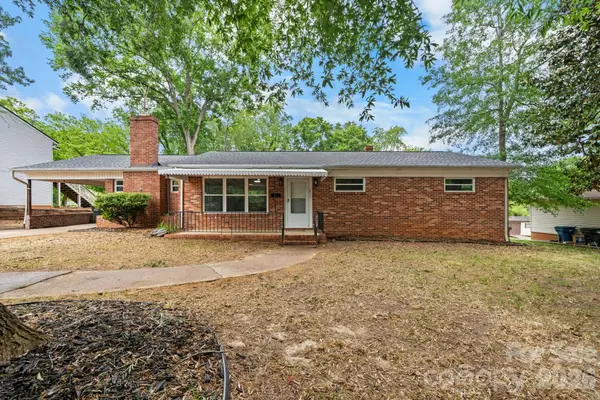 411 20th Avenue Ne, Hickory, NC 28601