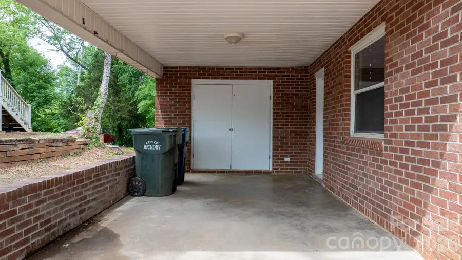 411 20th Avenue Ne, Hickory, NC 28601 - #3