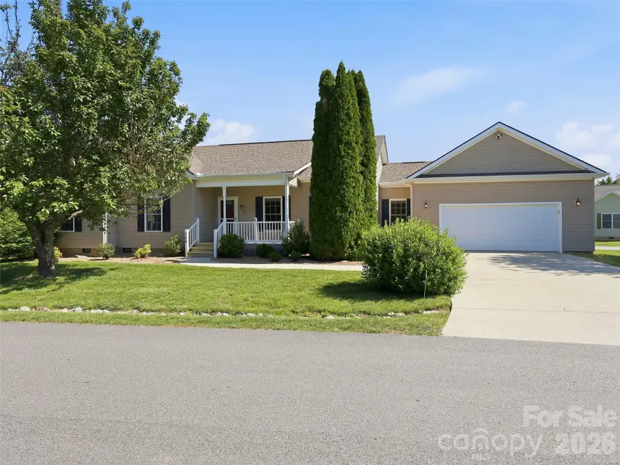 209 Beechnut Drive, Hendersonville, NC 28739 - #2
