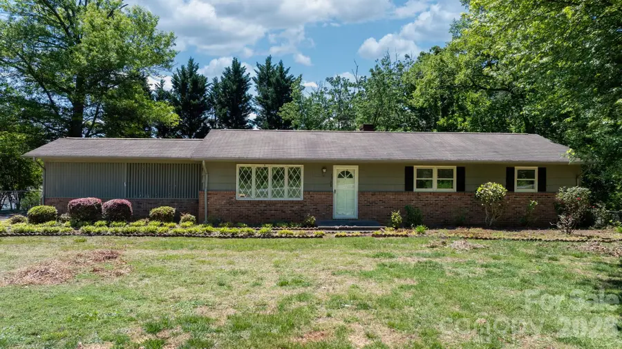 1328 Amherst Road, Morganton, NC 28655 - #3