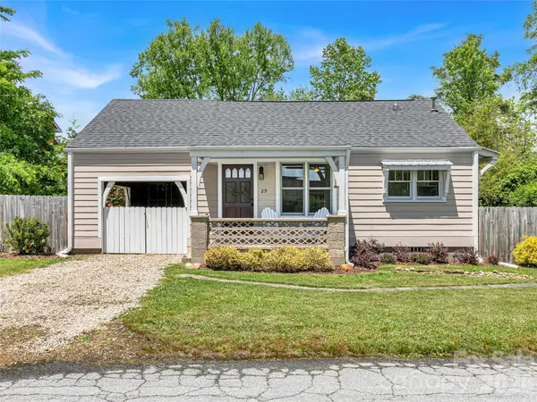 29 Salem Street, Brevard, NC 28712