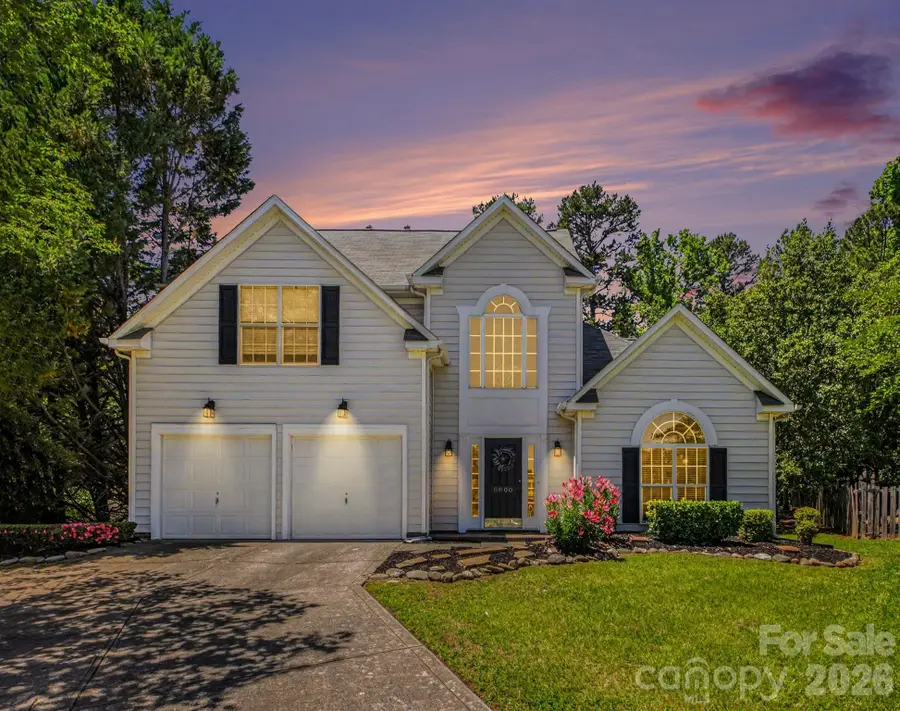 8800 Cavonnier Lane, Charlotte, NC 28216 - #2